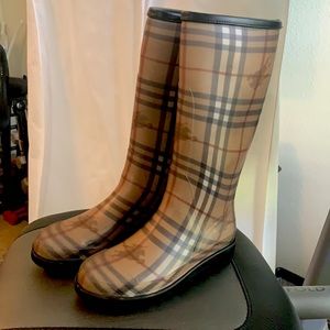 Burberry rain boots